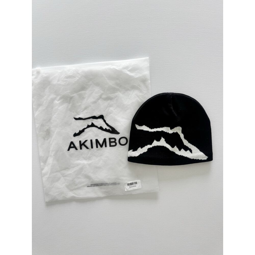 Akimbo Club Range Skull Cap in Black/White - Picture 1 of 5
